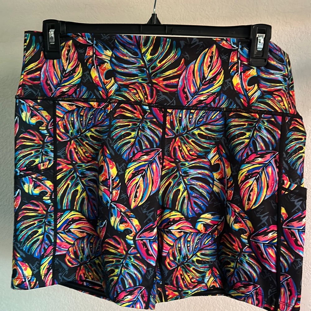 Constantly Varied Gear 5 inch shorts. Size XXL.